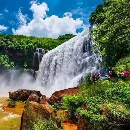 贵州现在天气适合旅游吗？这份攻略告诉你答案